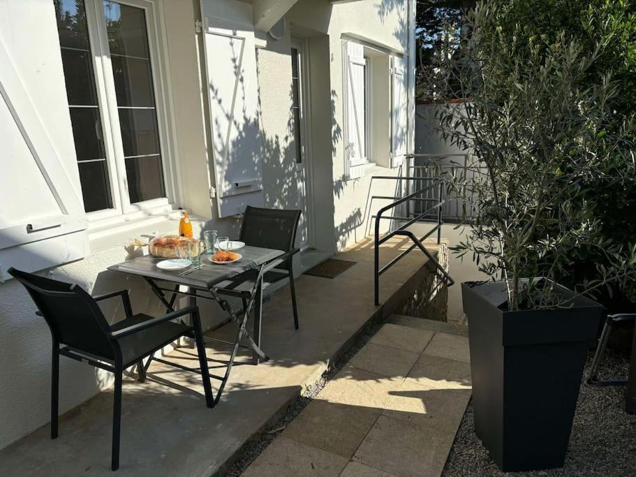 L'Hirondelle, Studio Renove Au Coeur D'Arago Les Sables-d'Olonne Exterior photo